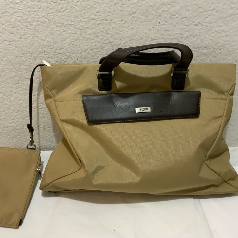 TUMI Laptop Office Bag Biege Leather and Vinyl 16”x11”